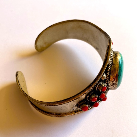 Beautiful cuff bracelet, unique turquoise, and red color stones wide - Picture 4 of 11
